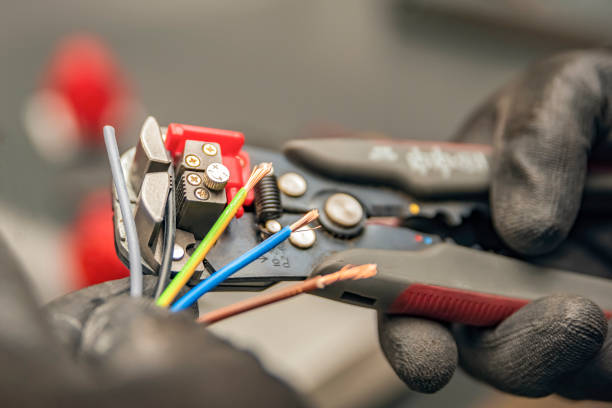 Best Electrical Installation Contractor  in Richland, MO